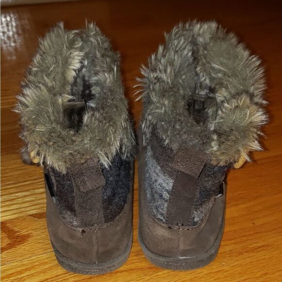 Woolrich furlined Moccasin Slippers - Picture 4 of 9